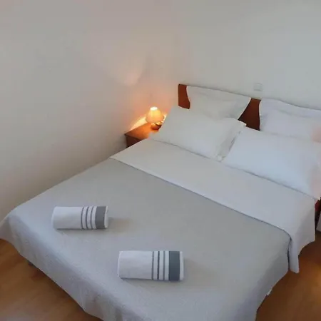 דירה Mlikota - One Bedroom With Terrace - A4 זאטון