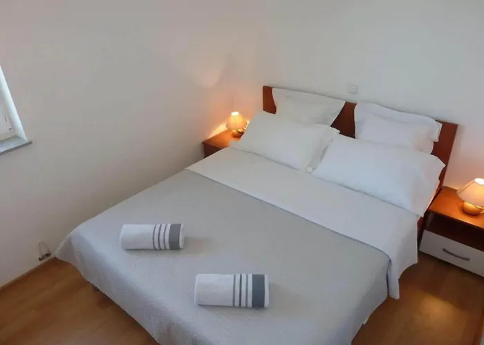 Апартаменты Mlikota - One Bedroom With Terrace - A4 Затон